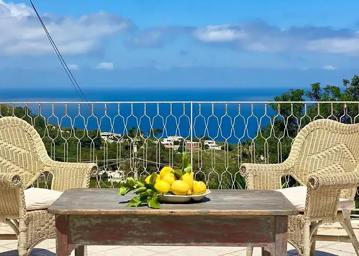 Casa Zagami Malfa (Salina)